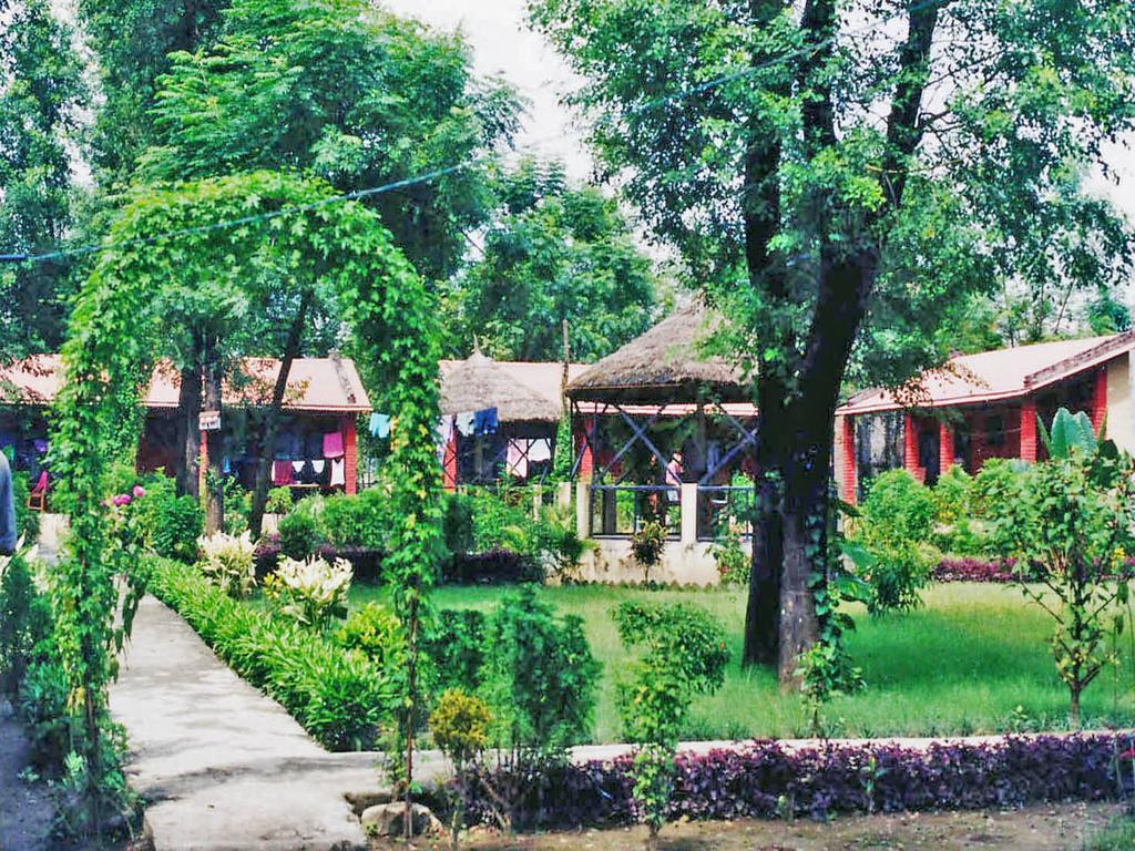 Rainbow Safari Resort 사우라하 외부 사진